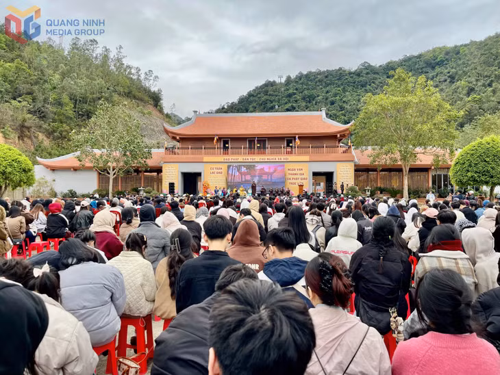 Quang cảnh buổi lễ.