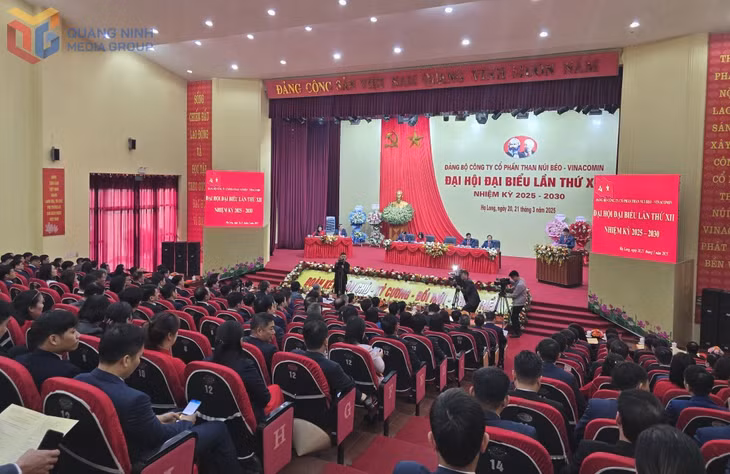 Quang cảnh đại hội.