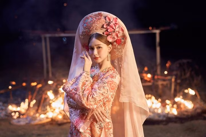 Hoà Minzy chia sẻ rằng cô từ chối tham gia chương trình "Đạp gió" tại Trung Quốc để tập trung vào các dự án âm nhạc trong nước, trong đó có ''Bắc Bling''.