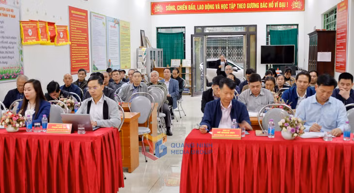Quang cảnh buổi sinh hoạt chi bộ
