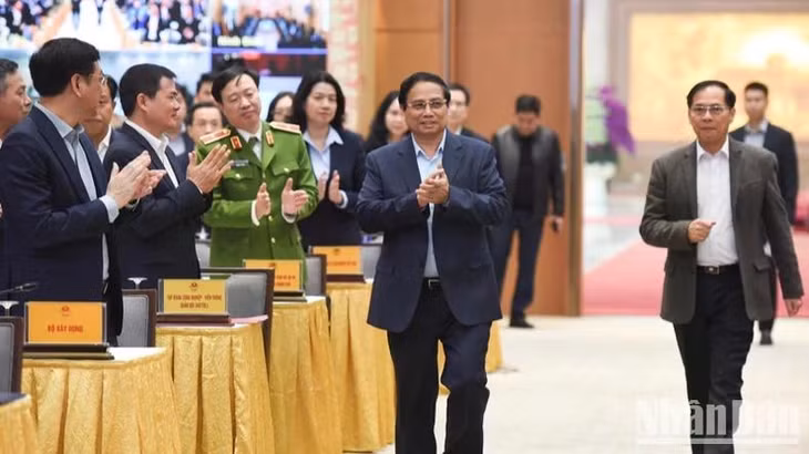 Thủ tướng Phạm Minh Chính tới dự và chủ trì Phiên họp lần thứ nhất Ban Chỉ đạo. (Ảnh: TRẦN HẢI)