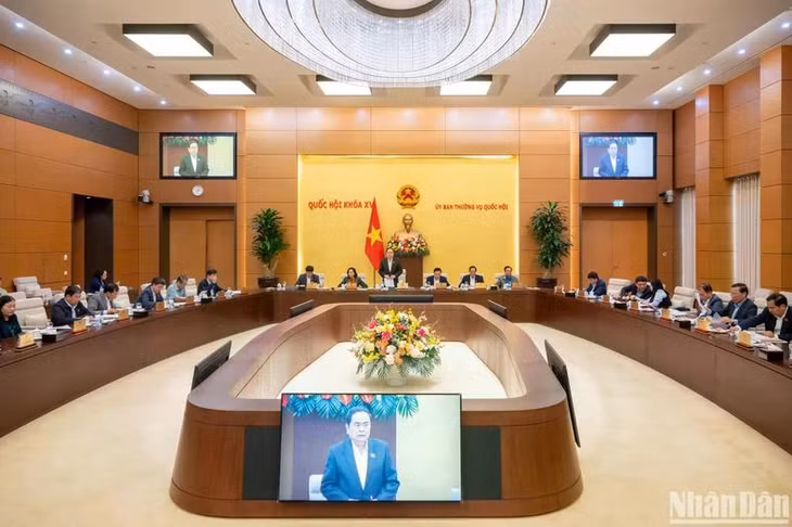 Toàn cảnh phiên họp. (Ảnh: DUY LINH)