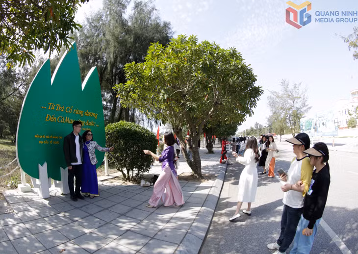 Ai đã một lần đến Móng Cái cũng mong muốn được lưu lại những hình ảnh đẹp nơi địa đầu Tổ quốc.