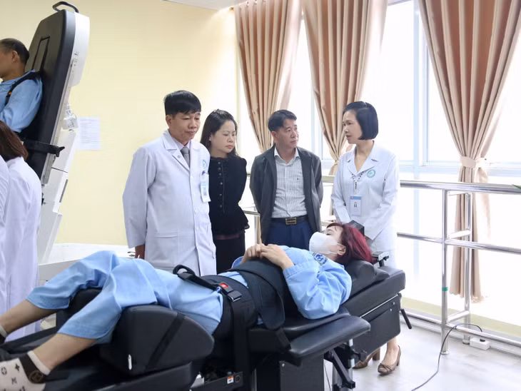 Bệnh viện Lão khoa - Phục hồi chức năng đầu tư trang thiết bị hiện đại chăm sóc sức khoẻ nhân dân.