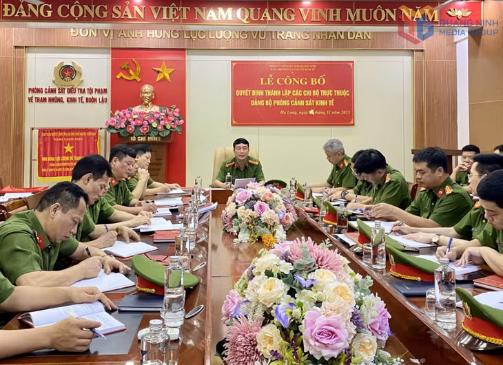 Đảng bộ Phòng Cảnh sát kinh tế được thành lập từ ngày 5/10/2023 trên cơ sở sáp nhập Chi bộ Phòng Cảnh sát phòng chống tội phạm về môi trường theo Đề án số 19 của Bộ Công an.