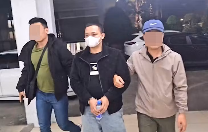 Công an Đà Nẵng bắt giữ, di lý đối tượng lừa đảo về Đà Nẵng.