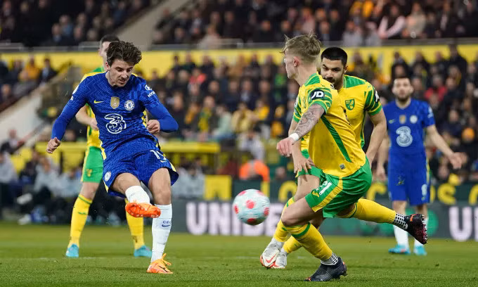 Mason Mount nâng tỷ số lên 2-0 cho Chelsea từ phút 14. Ảnh: PA