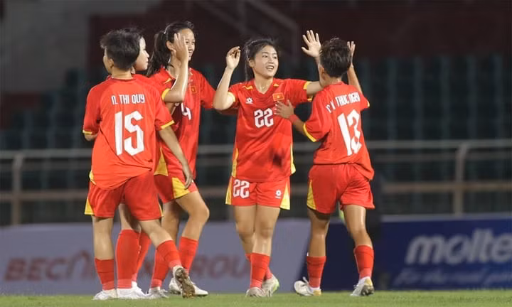 Niềm vui của các cầu thủ U19 nữ Việt Nam. (Ảnh: HFF)