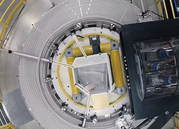 Khối nam châm sẽ tạo thành một phần trung tâm của ITER - cỗ máy trị giá 24 tỉ USD tạo ra năng lượng nhiệt hạch trên Trái đất.