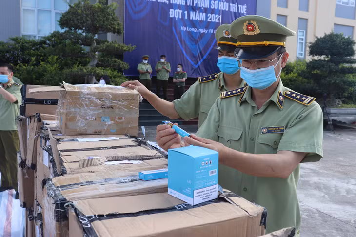 Trong 6 tháng đầu năm 2021, nhiều mặt hàng lậu, giả, hàng vi phạm sở hữu trí tuệ đã được Cục QLTT tỉnh phát hiện và thu giữ.