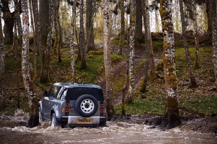 Land Rover Defender phải ngưng sản xuất vì thiếu chip bán dẫn toàn cầu ảnh 4 Land Rover Defender phải ngưng sản xuất vì thiếu chip bán dẫn toàn cầu ảnh 4