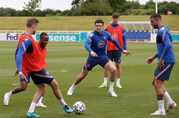 Maguire có thể vắng mặt hết vòng bảng EURO 2020