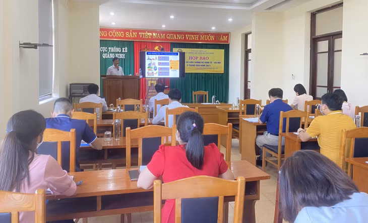 Quang cảnh buổi họp báo.