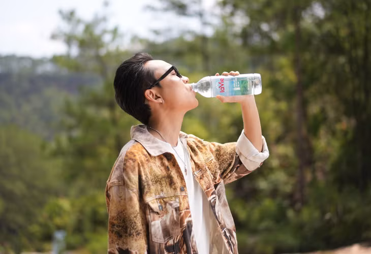 Nước uống được đánh giá là phù hợp để uống mỗi ngày khi có TDS trên 100mg/lít và dưới 500mg/lít.