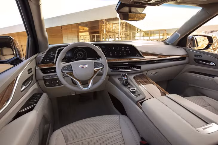 Dù đắt đỏ nhưng khách vẫn mua Cadillac Escalade Platinum 2021 "ầm ầm", hãng sản xuất không kịp ảnh 6