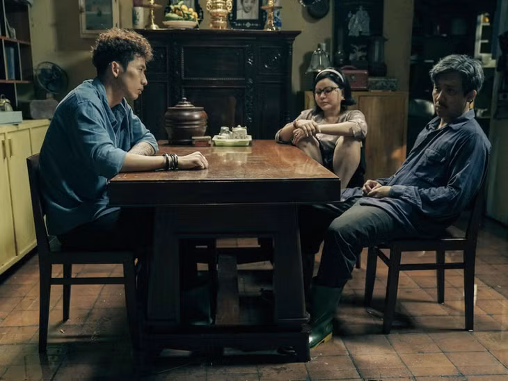 Hình ảnh phim Bố già trên trang IndieWire. CHỤP MÀN HÌNH INDIEWIRE