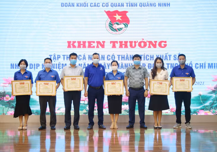 Các cá nhân có thành tích xuất sắc dịp kỷ niệm 90 năm Ngày thành lập Đoàn TNCS Hồ Chí Minh được nhận bằng khen của Trung ương Đoàn.