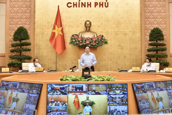 Thủ tướng Chính phủ Phạm Minh Chính phát biểu kết luận tại cuộc họp trực tuyến về phòng, chống dịch COVID-19. Ảnh: VGP/Nhật Bắc