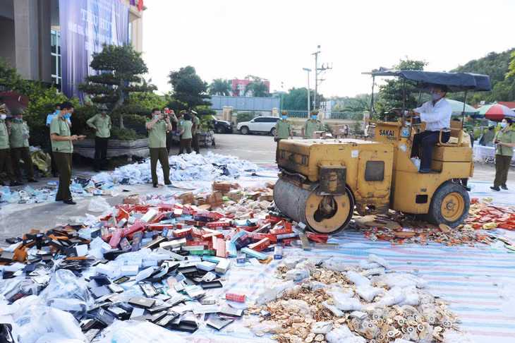 Cục QLTT tỉnh tiến hành tiêu hủy các mặt hàng giả, hàng vi phạm quyền sở hữu trí tuệ đợt 1/2021.