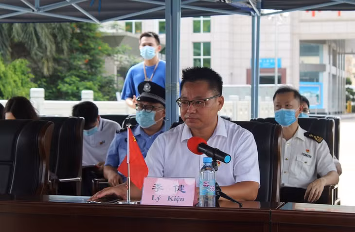 Lãnh đạo 2 địa phương hai nước hội đàm.