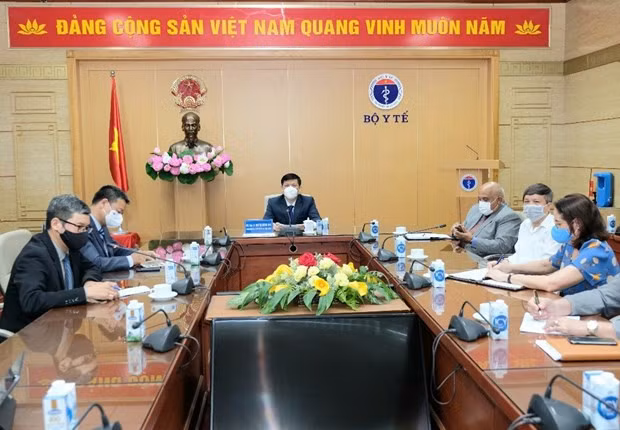 Bo Y te dam phan voi Cuba ve hop tac san xuat vaccine phong COVID-19 hinh anh 2