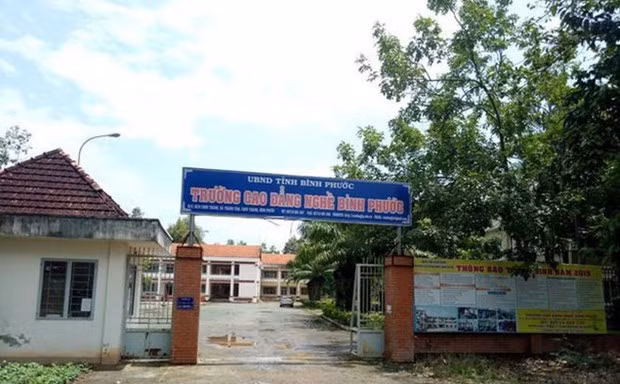 Khai tru khoi Dang nguyen Hieu truong Truong Cao dang nghe Binh Phuoc hinh anh 1