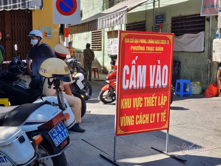 Đà Nẵng phong tỏa tạm thời gần 1.200 hộ dân liên quan đến ca mắc Covid-19