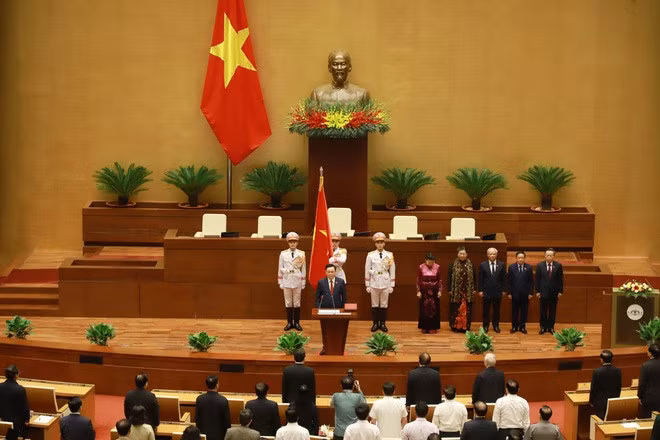 Quốc hội chứng kiến lễ tuyên thệ nhậm chức của các chức danh lãnh đạo chủ chốt trong bộ máy nhà nước.
