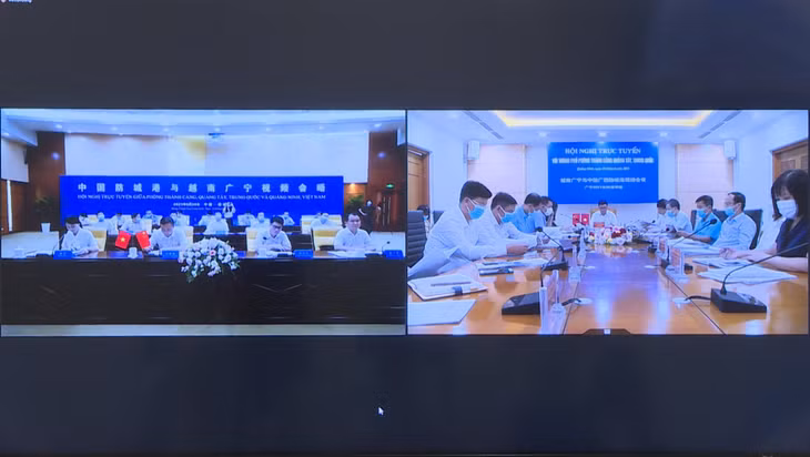 Hội nghị trực tuyến tỉnh Quảng Ninh (Việt Nam) với TP Phòng Thành Cảng (Quảng Tây, Trung Quốc).