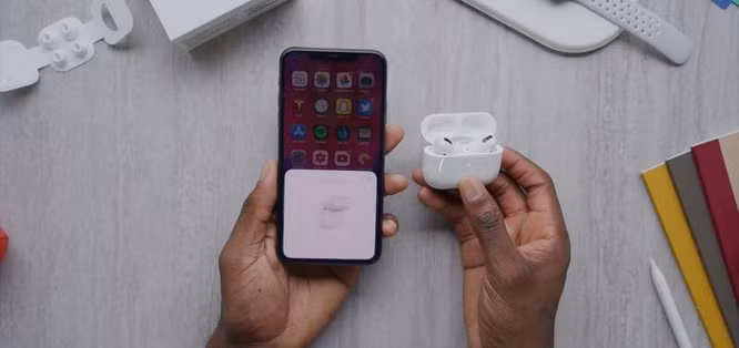 So sánh Samsung Galaxy Buds Live và Apple AirPods Pro: Đắt hơn liệu có tốt hơn? ảnh 4