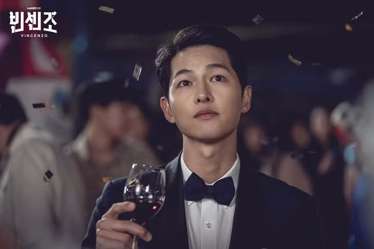 Cuộc sống của dàn sao 'Hậu Duệ Mặt Trời' hiện ra sao? ảnh 6 Cuoc song cua dan sao 'Hau Due Mat Troi' hien ra sao? anh 6