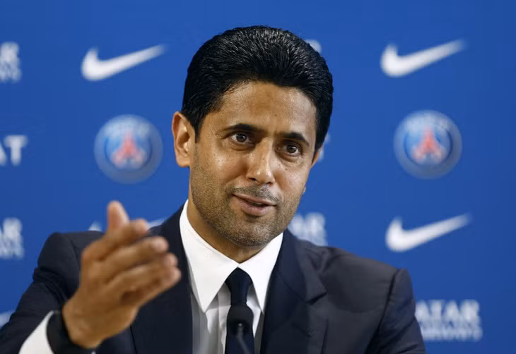 Giới chức tiến hành khám nhà chủ tịch PSG. Ảnh: Reuters.