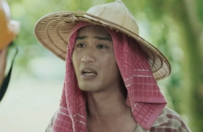Tạo hình của Doãn Quốc Đam trong phim "Làng trong phố" sắp lên sóng (Ảnh: VFC).