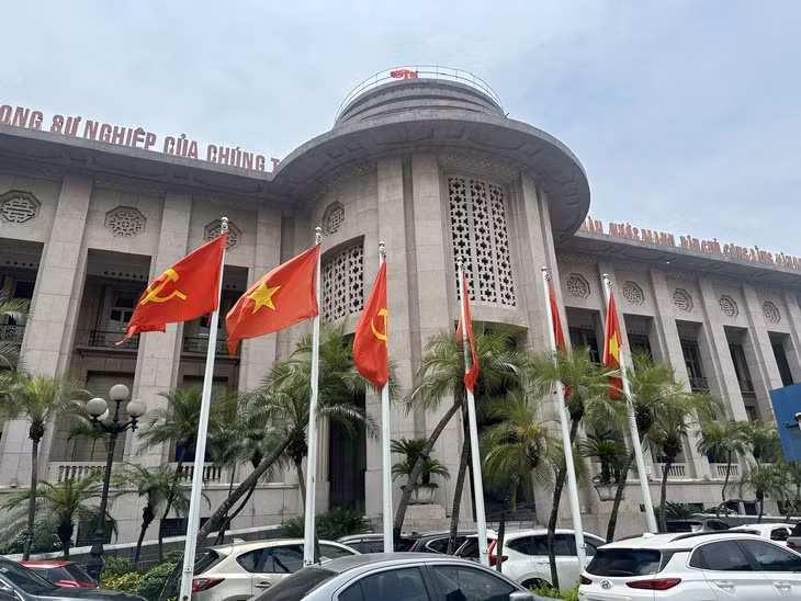 NHNN quyết định nới room cho các ngân hàng.