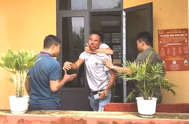 Hung Yen: Dinh chi cong tac thuong uy cong an bi 'to' danh nguoi hinh anh 1