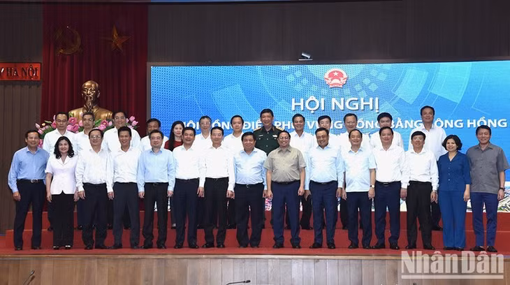 Hội đồng điều phối vùng ra mắt. (Ảnh: TRẦN HẢI)