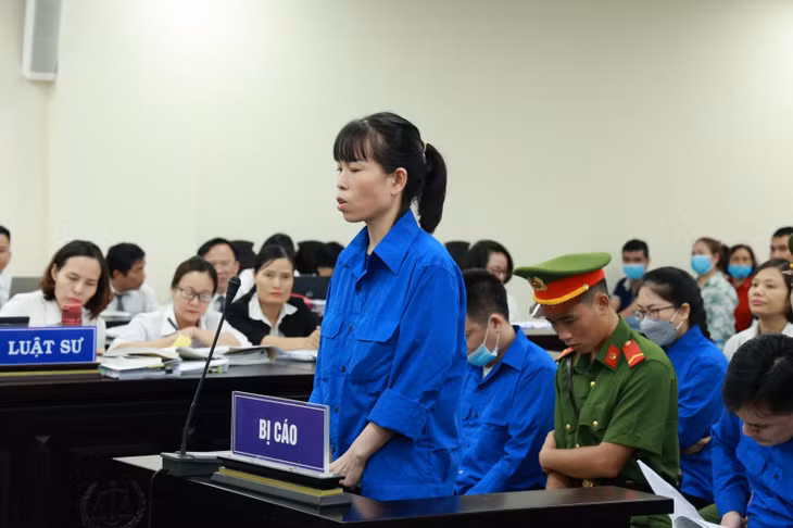 Bị cáo Cao Thị Minh Thuận.