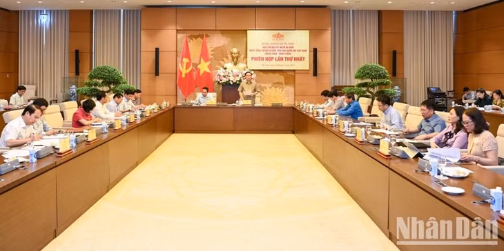 Quang cảnh phiên họp lần thứ nhất Ban Chỉ đạo kỷ niệm 80 năm Ngày Tổng tuyển cử đầu tiên. (Ảnh Duy Linh)