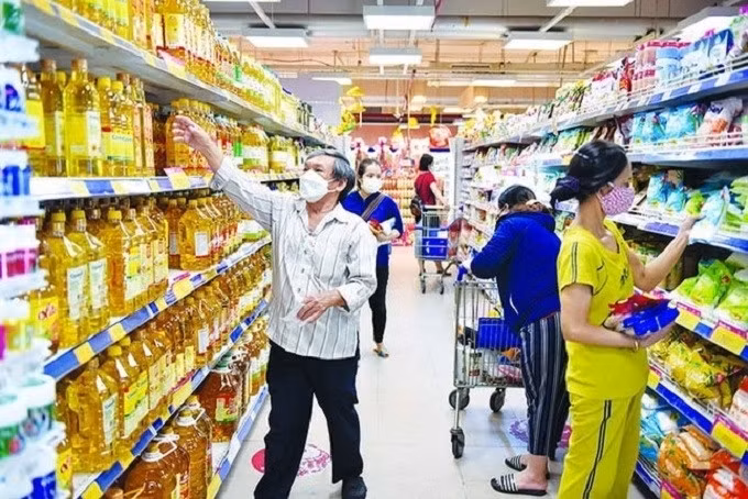 Việc ổn định kinh tế vĩ mô, kiểm soát lạm phát giúp tránh được tình trạng tăng lương - tăng giá.