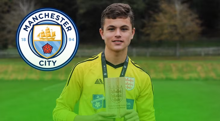 Man City thành công thuyết phục Parker rời MU.