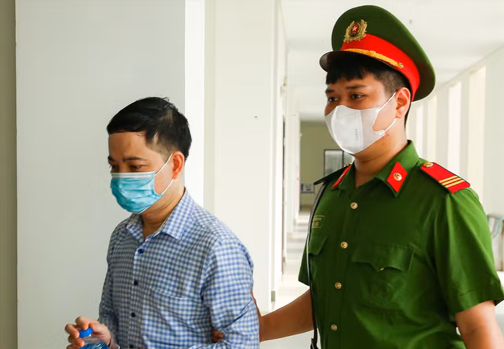 Cựu Thư kí Thứ trưởng Bộ Y tế - Phạm Trung Kiên bị cáo buộc nhận hối lộ nhiều nhất trong vụ chuyến bay giải cứu. Ảnh: Quang Việt
