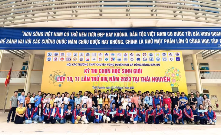 Trường THPT Chuyên Hạ Long có 57/60 học sinh đạt giải tại Kỳ thi.(Ảnh do nhà trường cung cấp).