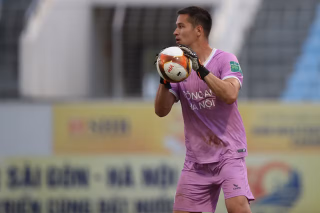 Filip Nguyễn: Tôi tới CLB CAHN vì muốn khoác áo tuyển Việt Nam, muốn dự Asian Cup - Ảnh 2.
