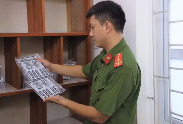 Từ 15/8, biển 5 số mặc định là biển số định danh