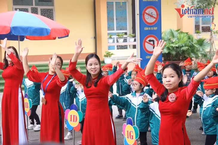 Bộ GD-ĐT vừa sửa đổi, bổ sung một số quy định liên quan tới xếp lương cho giáo viên. Ảnh: Thanh Hùng