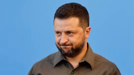 Tổng thống Ukraine Volodymyr Zelensky trước bữa tối xã giao trong hội nghị thượng đỉnh NATO ở Vilnius, Litva. Ảnh: AFP