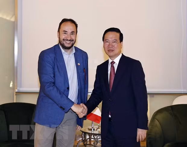 Chu tich nuoc Vo Van Thuong tiep lanh dao cac chinh dang tai Italy hinh anh 3