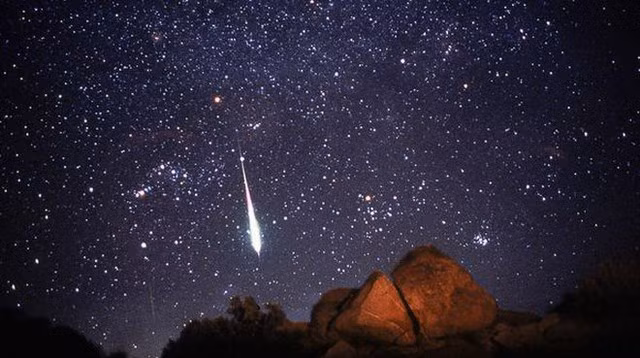 Perseids là một trong những trận mưa sao băng đẹp nhất trong năm.