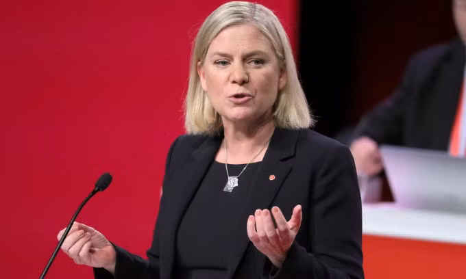 Magdalena Andersson sau khi được bầu làm Chủ tịch đảng Dân chủ Xã hội hồi đầu tháng 11. Ảnh: AFP.
