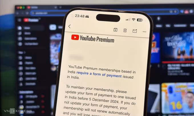 Thông báo của YouTube yêu cầu cập nhật phương thức thanh toán đúng với nơi đăng ký. Ảnh: NVCC